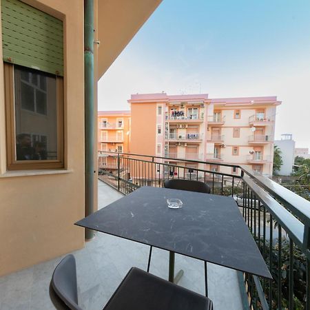 New Sea House Vicino La Spiaggia Del Lungomare Apartment Cefalu Ngoại thất bức ảnh