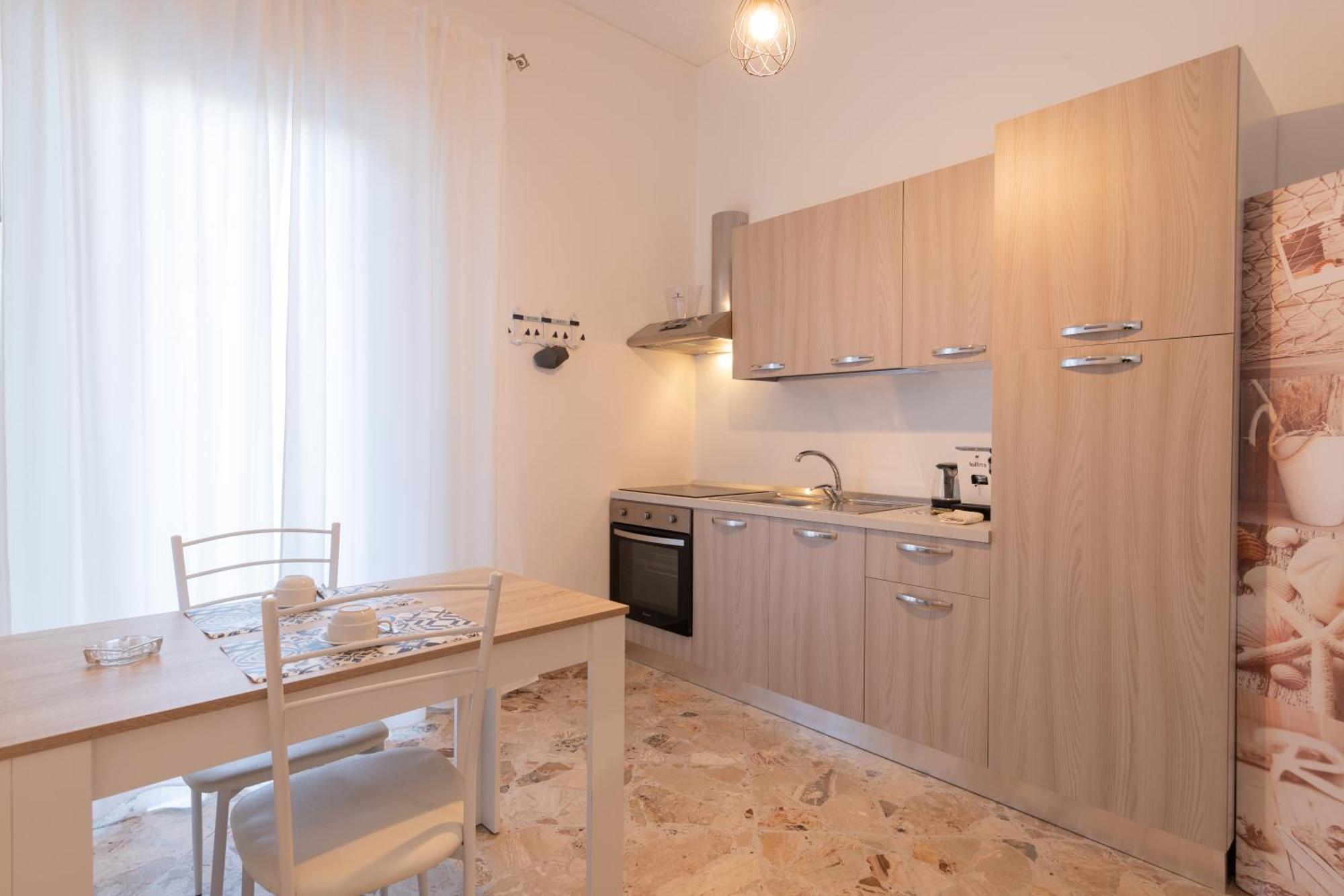New Sea House Vicino La Spiaggia Del Lungomare Apartment Cefalu Ngoại thất bức ảnh