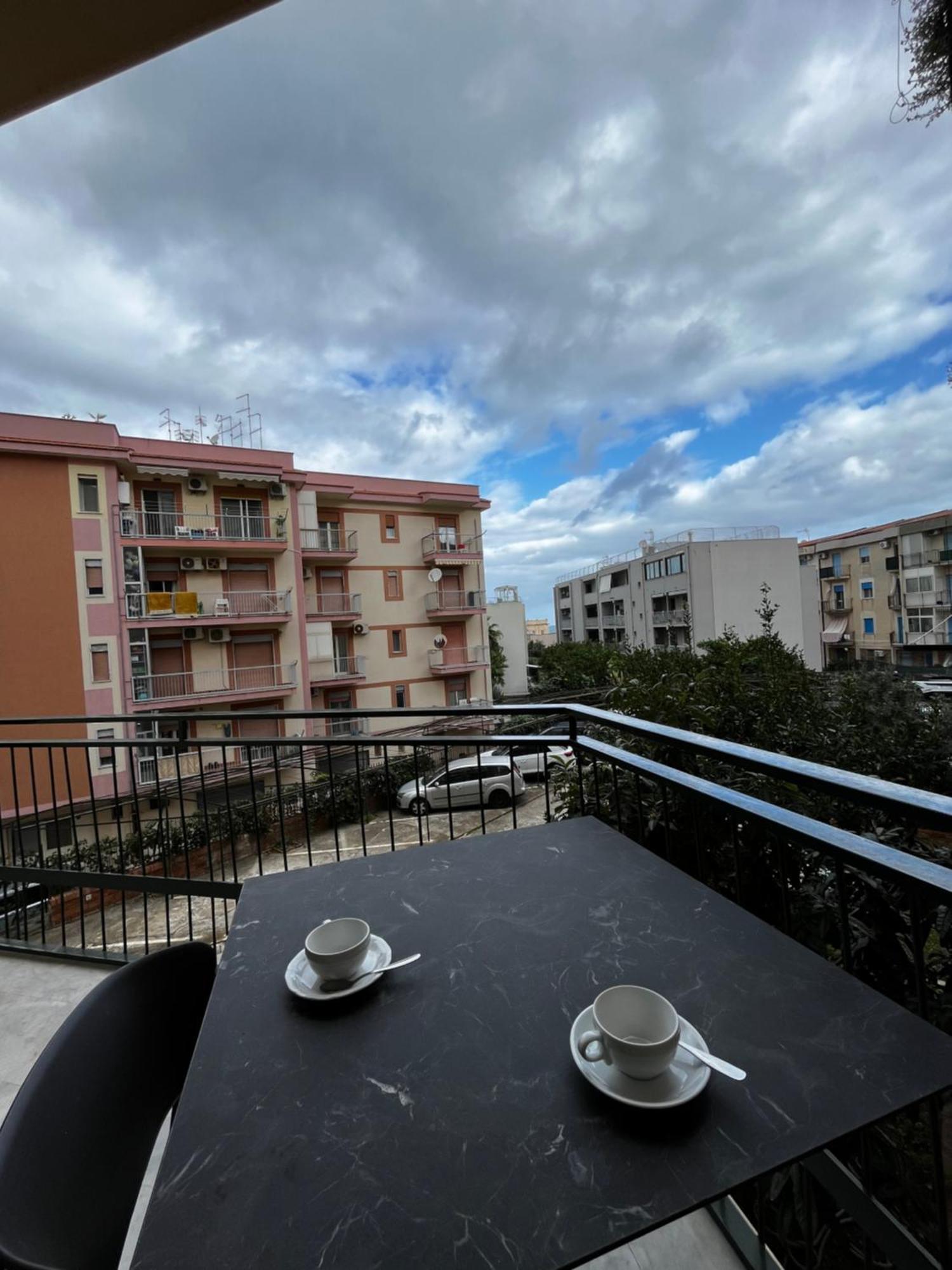 New Sea House Vicino La Spiaggia Del Lungomare Apartment Cefalu Ngoại thất bức ảnh